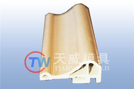 80线条墙板挤出模具.jpg